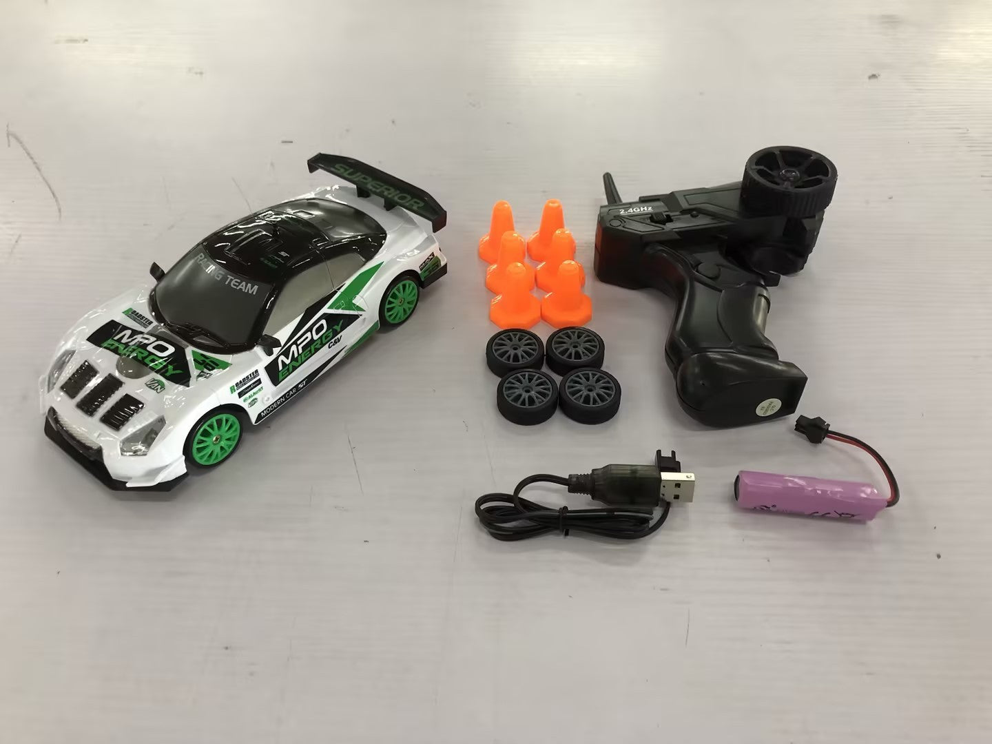 2.4G Drift Remote Control Racing Car