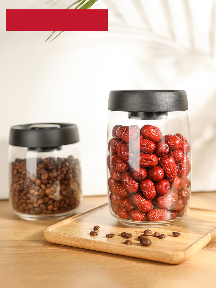 Vacuum and press the glass jar