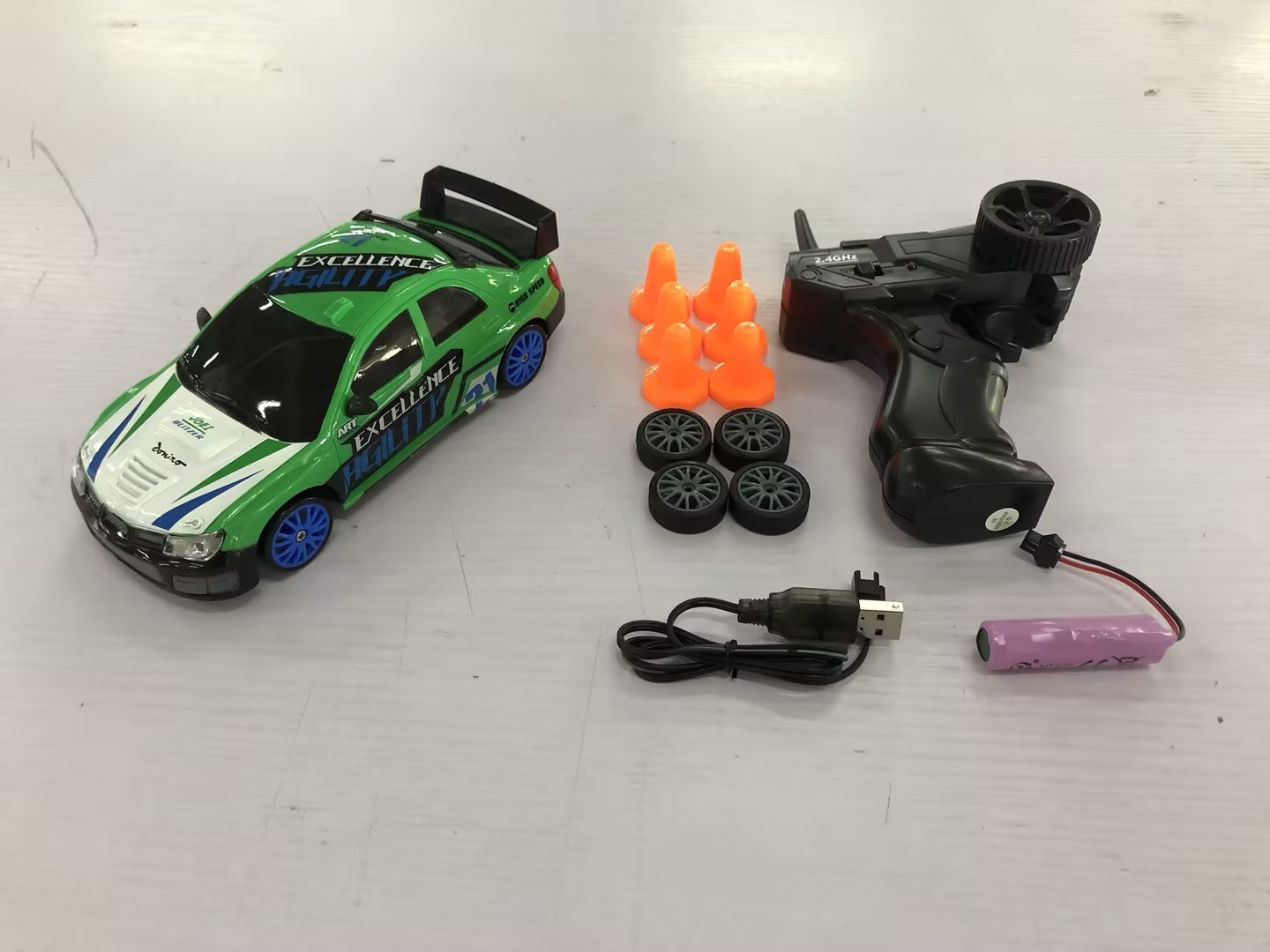 2.4G Drift Remote Control Racing Car