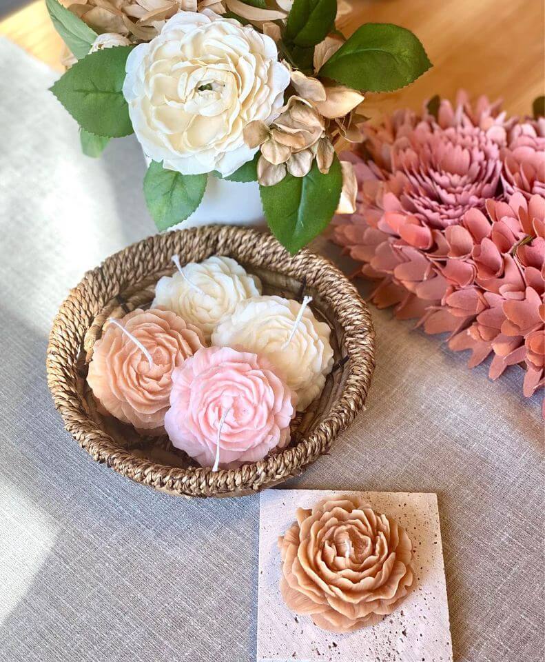Peony Scented Candle - Handcrafted Soy Wax for a Luxurious Aroma